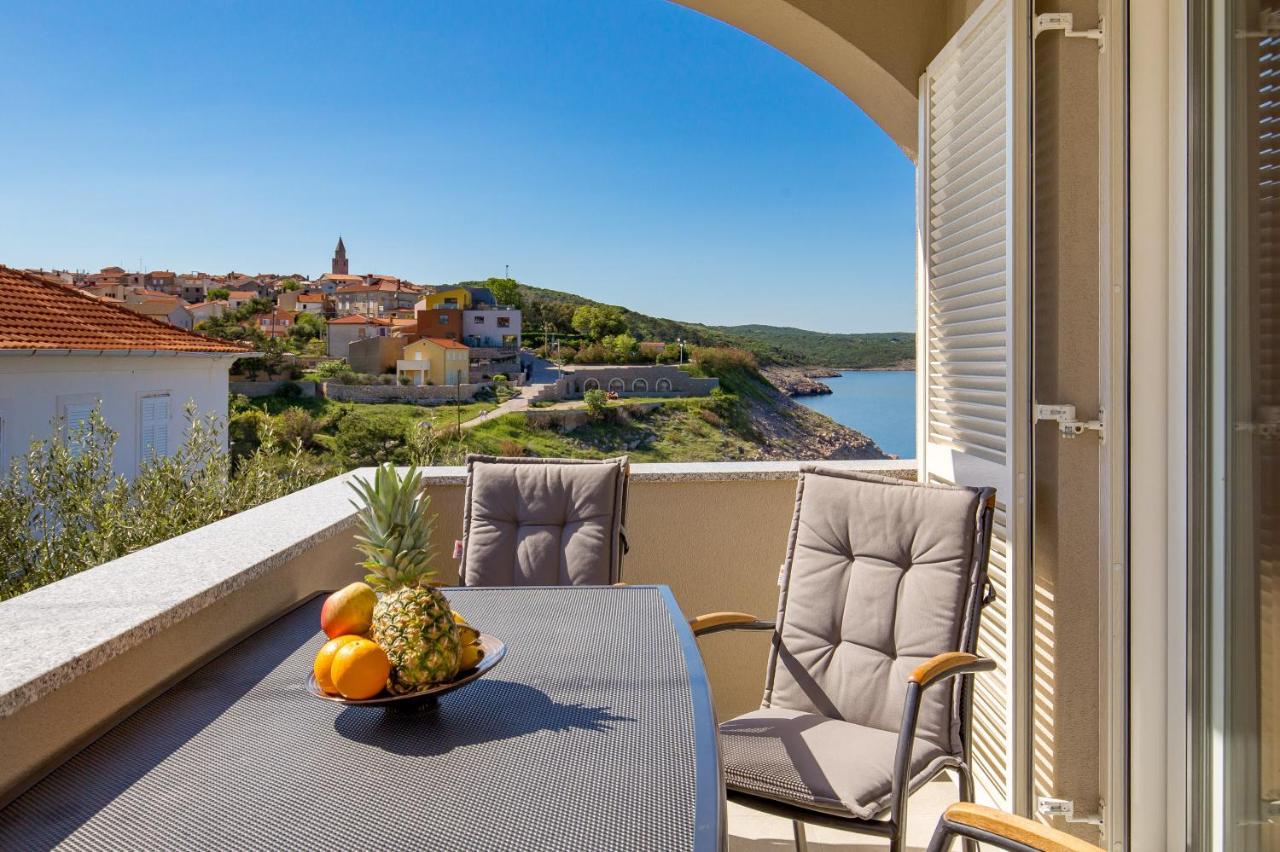 Apartmani Heni Vrbnik Exterior foto
