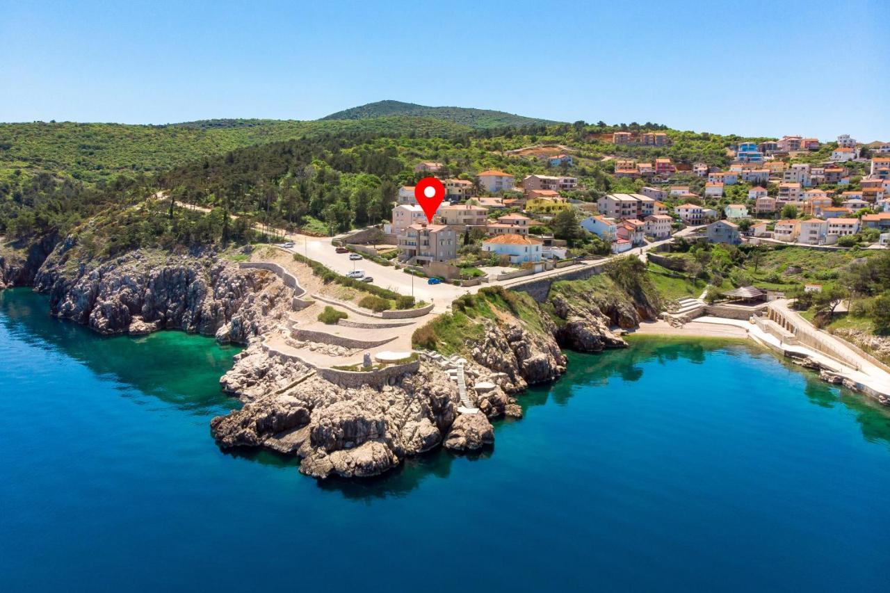 Apartmani Heni Vrbnik Exterior foto